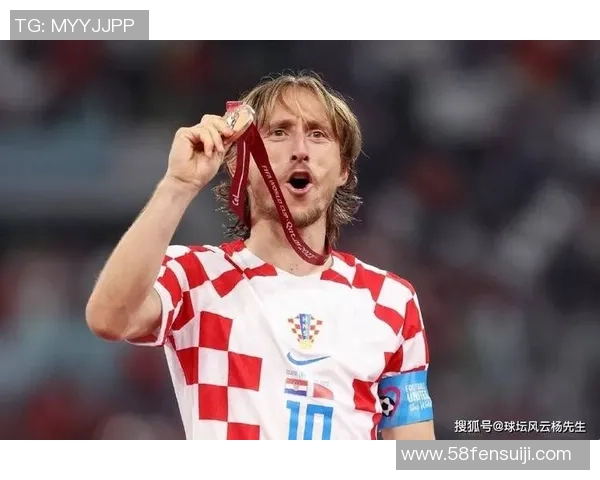 昔日克罗地亚足球巨星再掀风云引领新一代球员奋勇前行