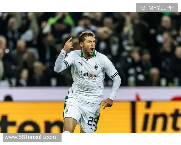 科隆足球俱乐部球星闪耀赛场助力球队冲击欧战资格